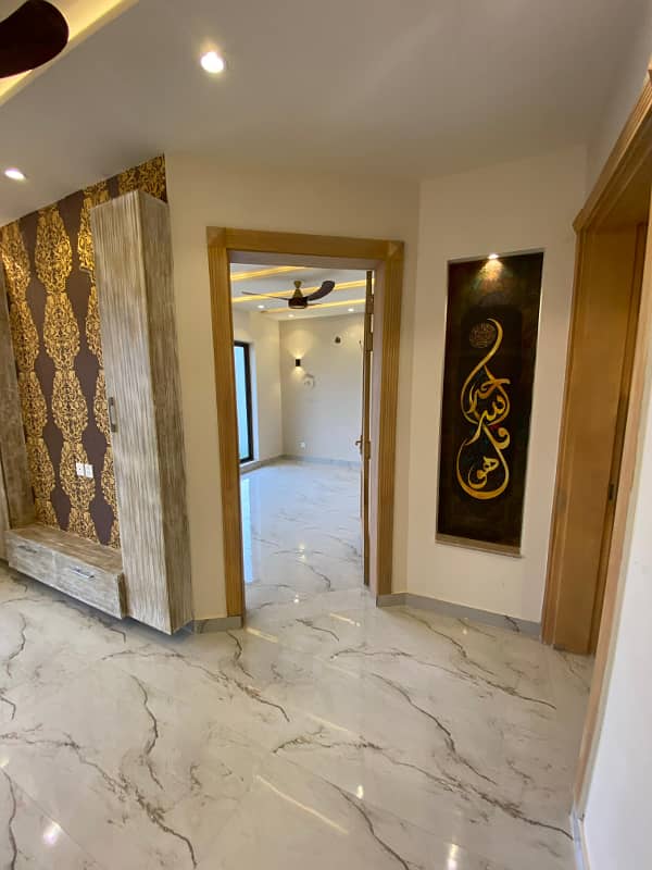 10 Marla Like brand New Upper Portion For Rent Bahria Town Lahore Prime Location 16