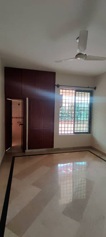 12 Marla upper portion available For Rent In G-15 4