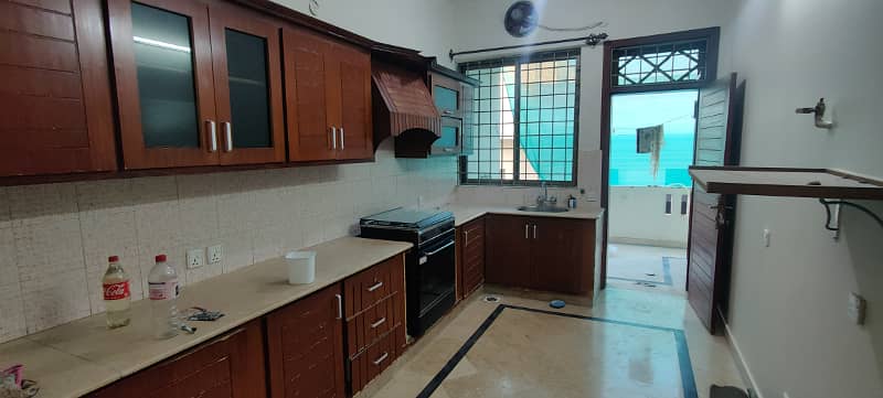 12 Marla upper portion available For Rent In G-15 13