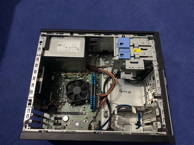 dell optiplex 3010 i5 3rd gen . . urgent sale 1