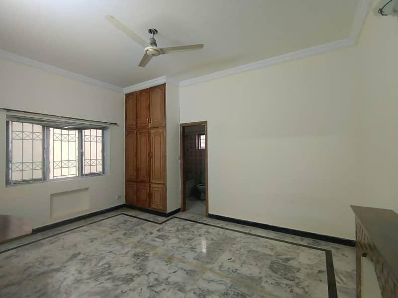 40x80 Marble Flooring Double Storey House Available On Rent Located In I-8 Original Pictures Attached Serious Person Contact Us 10