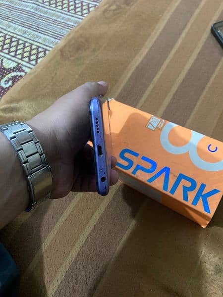 Tecno spark 8C 4/128 6