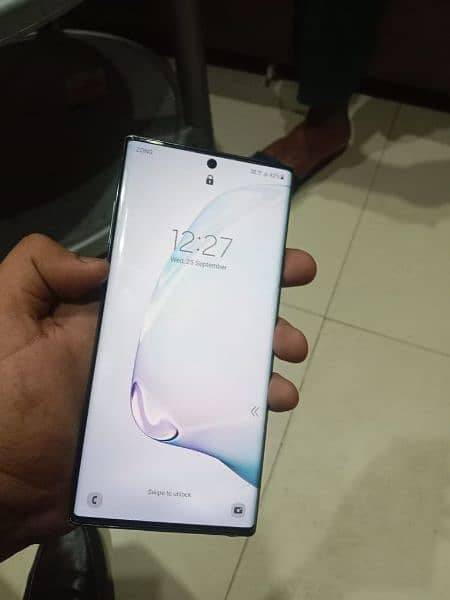 samsungnite10 plus5g 12 256 gb contct 03197672834 4