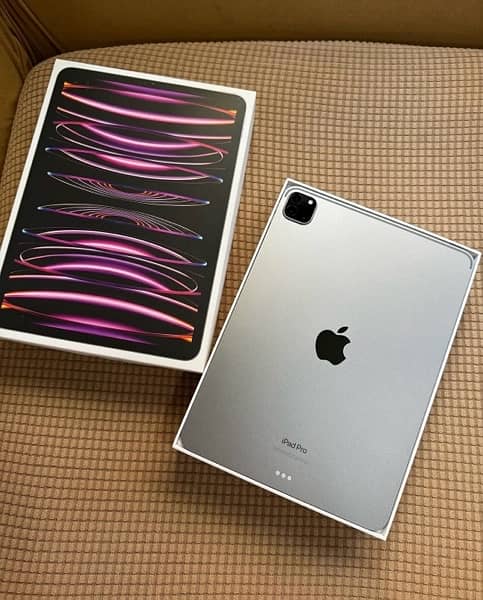 Apple iPad Pro 11 inches M2 (256GB-100BH) 0