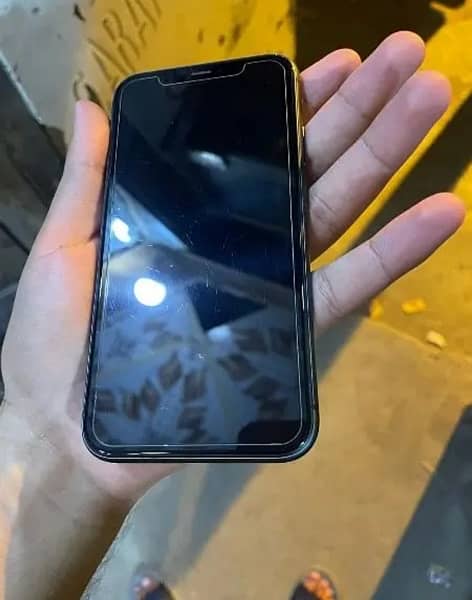 iphone 11 non pta all ok exchange possible only with 12,13 5