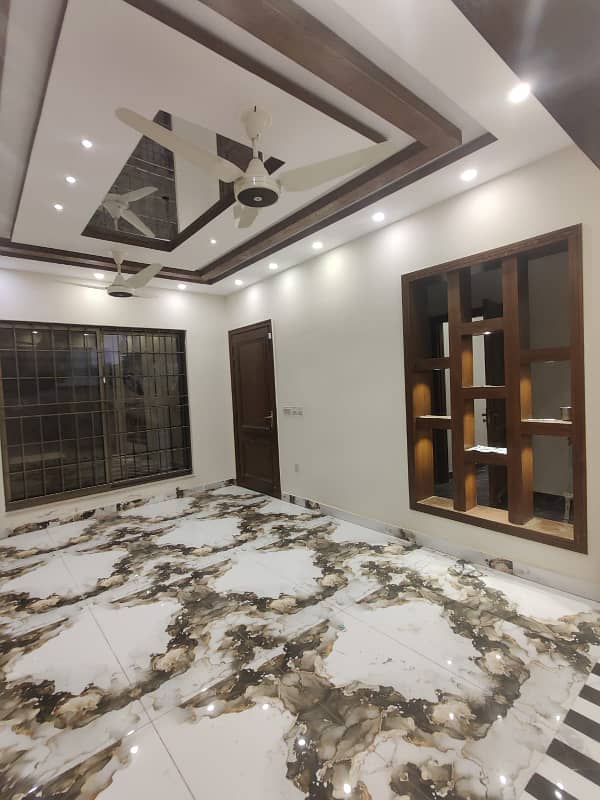 Ten Marla Non-Furnished Brand New House For Rent In Bahria Town, Lahore. 7