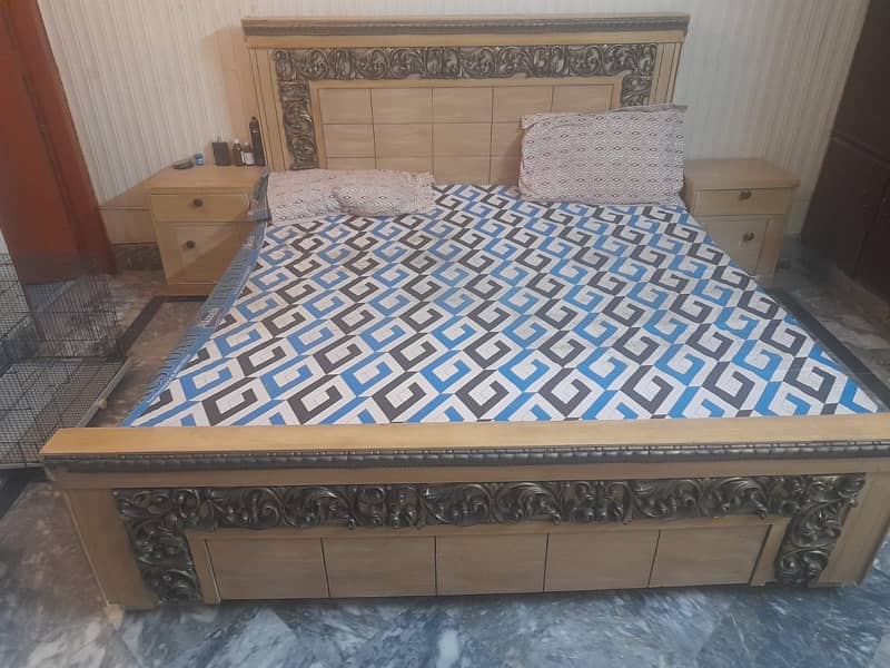 bed set with dressing table 3