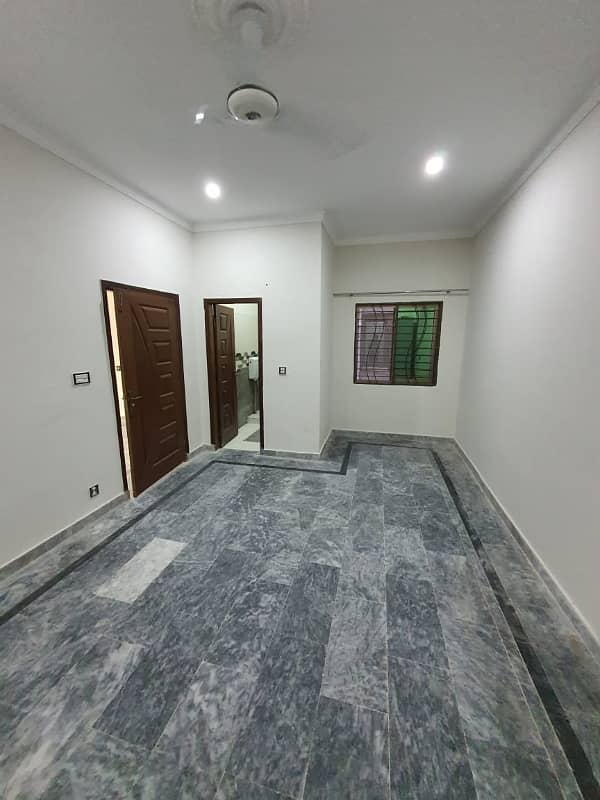 A block 2 bed independent flat for rent pak Arab 0