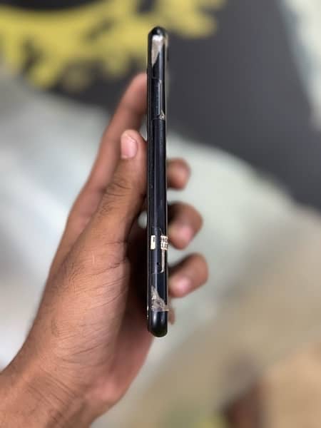 i phone XR nonpta jv battery health 87 sim 3 month chale gi 7