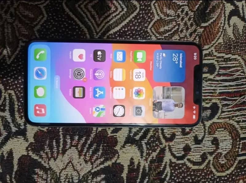 i phone 11 pro maz exchange with good mbl 64gb 3 month sim chalni ha 1