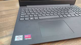 Lenovo V15 82C7