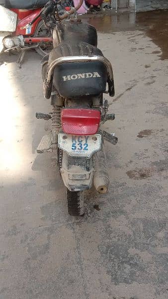 Honda CD 70 4