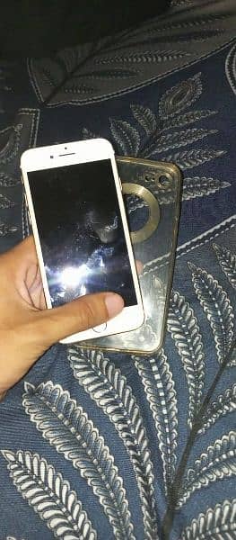 iPhone 7 32 gb home button new dalwana pary ga apko bke all OK non pta 0