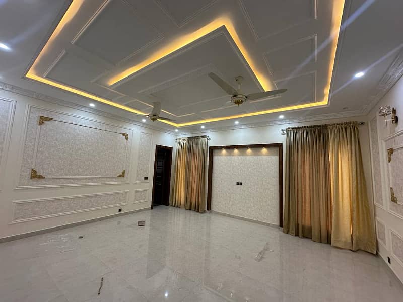 1 kanal modren house Upper Portion For Rent Bahria Town Lahore Prime Location 6