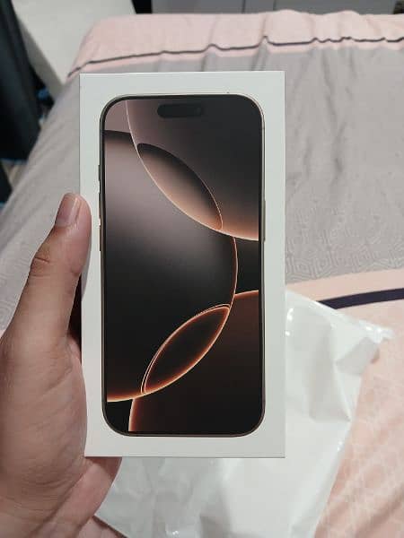 iPhone 16 pro 256 gb desert 0