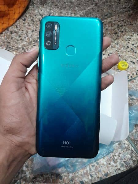 lnfinix Hot 9 play all ok good condition 4/64 3