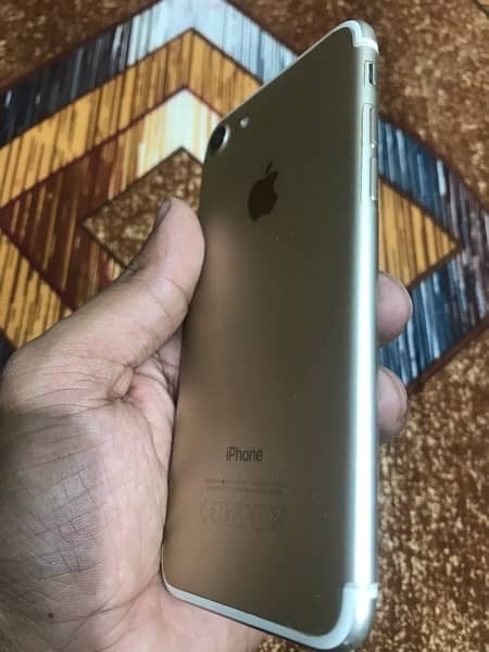 iphone 7 32Gb pta approved 3