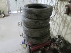 4 Tires siz 165/65/14 Tubeless. . O333,7O77. O95