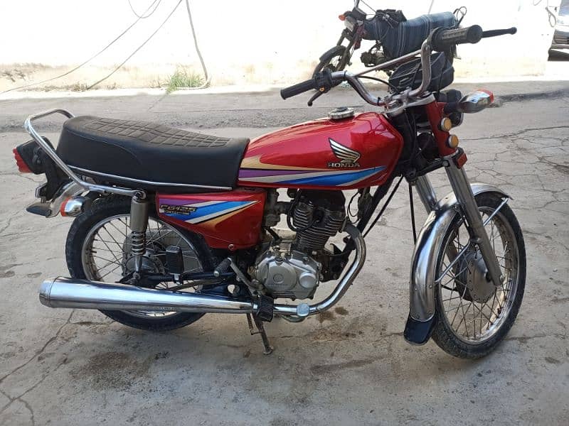 Honda cg 125 2006 model new condition 2