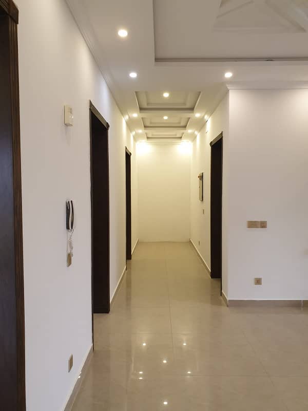 One Kanal Non-Furnished Brand New Upper Portion For Rent In Bahria Town, Lahore. 10