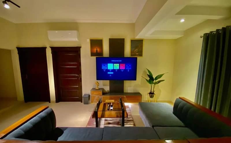 1 BHK Par day short time furnished apartment available 4