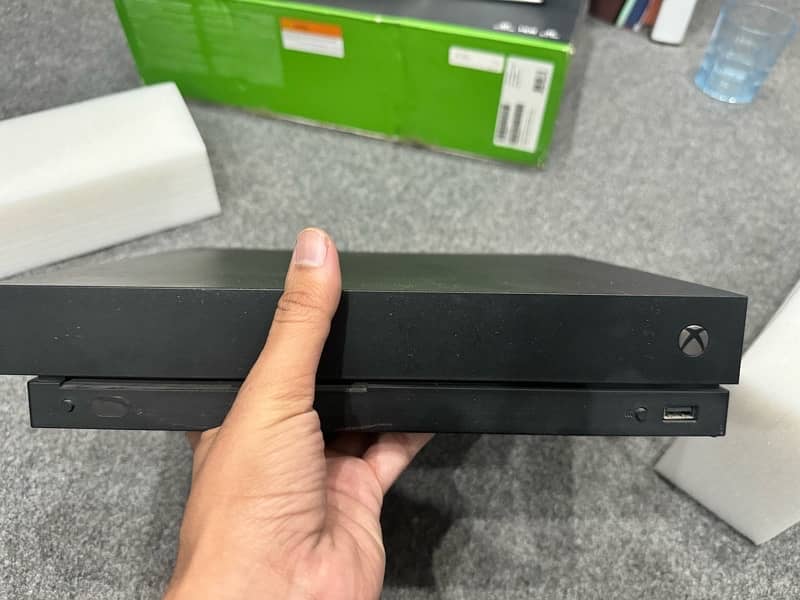 xbox one x, 1tb 1x console 1