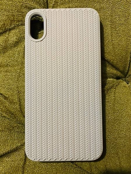 iPhone Xs max covers 3