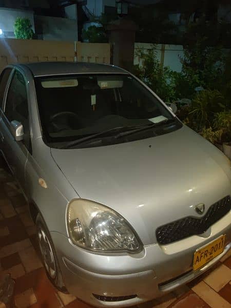 Toyota Vitz 2002 1