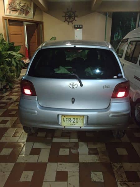 Toyota Vitz 2002 2