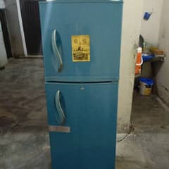 waves medium size fridge for sale chill cooling janiun comporesor gas