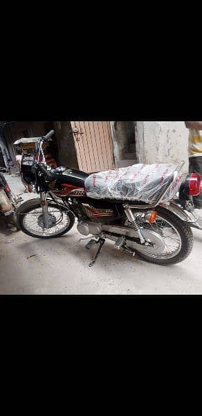 Honda 125 Applied 1