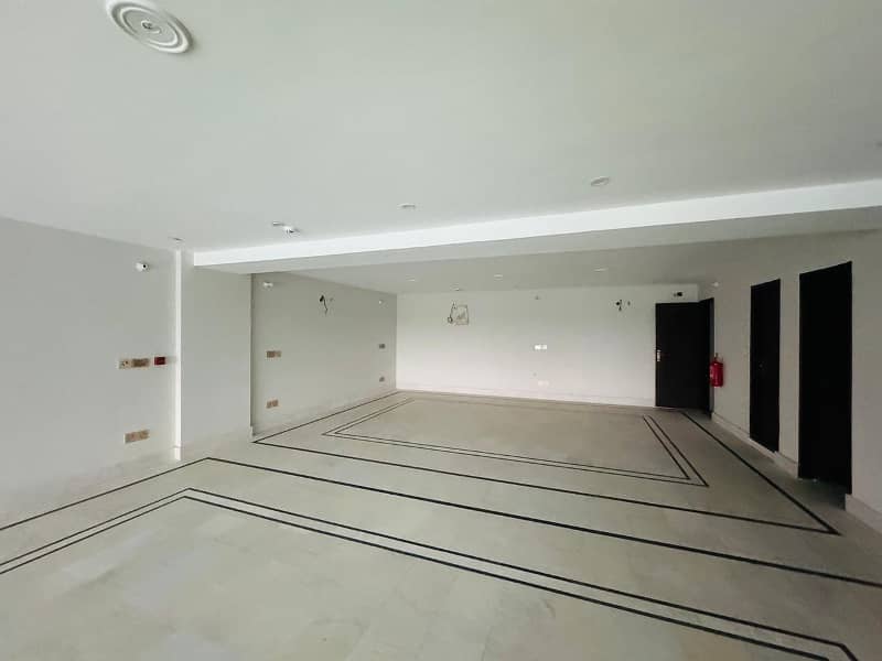 8 Marla Floor available for rent in DHA Phase 3 1