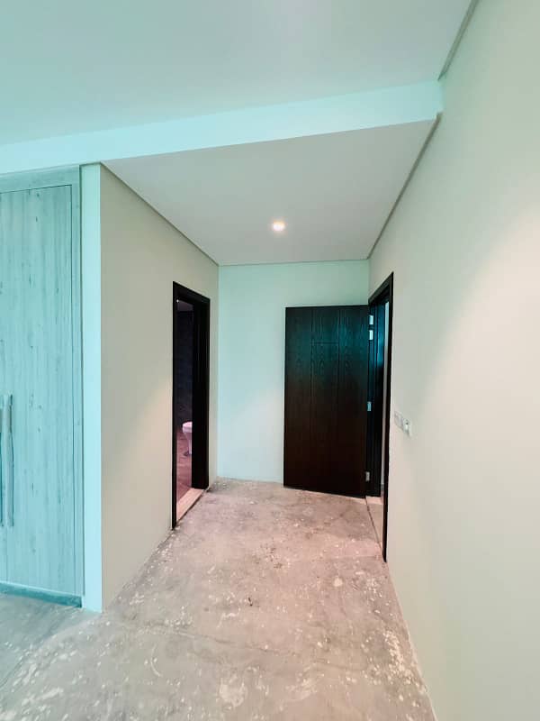 2 bedrooms apartment available for sale in Defence Raya 4