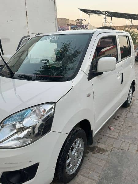 Suzuki Wagon R 2018 1