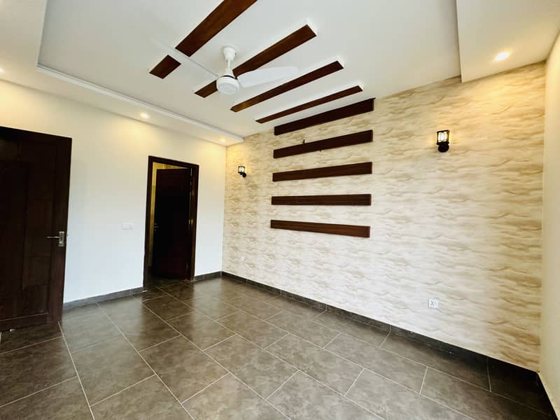 Corner 10 Marla Brand New Modern Design House Available For Sale In Formanites Housing Scheme 25