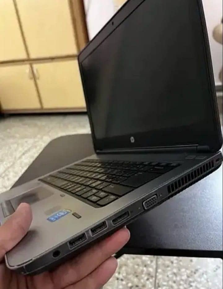 10%7 condition laptop i5 4generation 4gb ram 500 hard 2