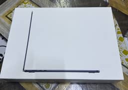 Apple Macbook Air 2024 M3 15.3 inches 256gb ssd 8gb