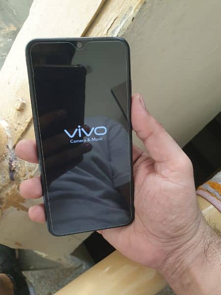 VIVO 1823 PTA Approved  Duel Sim Face lock 03 Ram 32 GB Memory 4