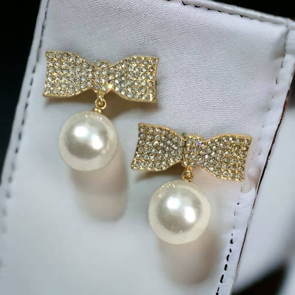 beautiful Korean earrings 0