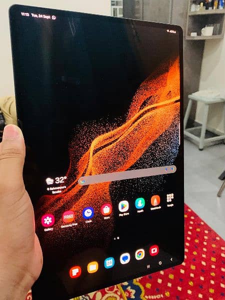 Samsung Galaxy Tab S8 Ultra 14