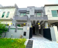 "Charming 3-Bedroom House for Rent in DHA Phase 6 Block D Modern Living Awaits!" 0