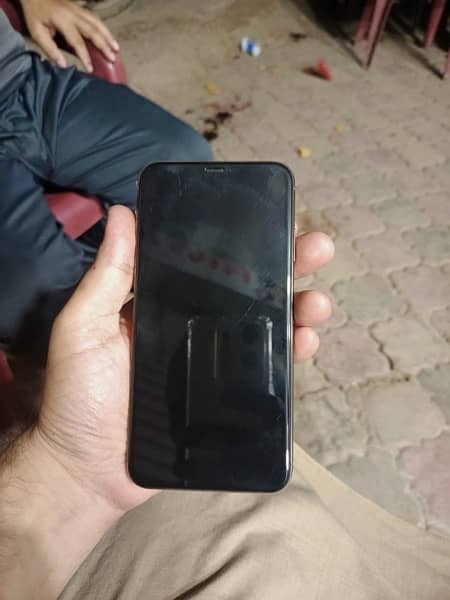 i phone xs max 64 gb lush condition 1