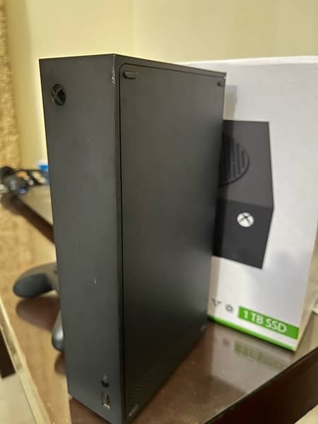 Xbox Series S 1Tb - with Game Pass 2