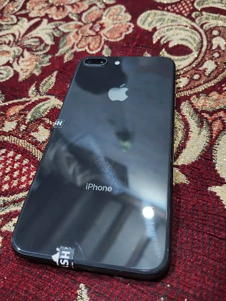 iphone 8plus PTA Approved 64gb 1