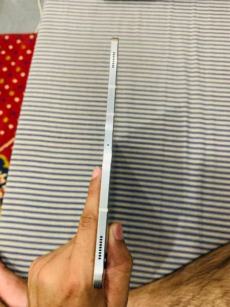 Samsung Galaxy tab S7 plus 2