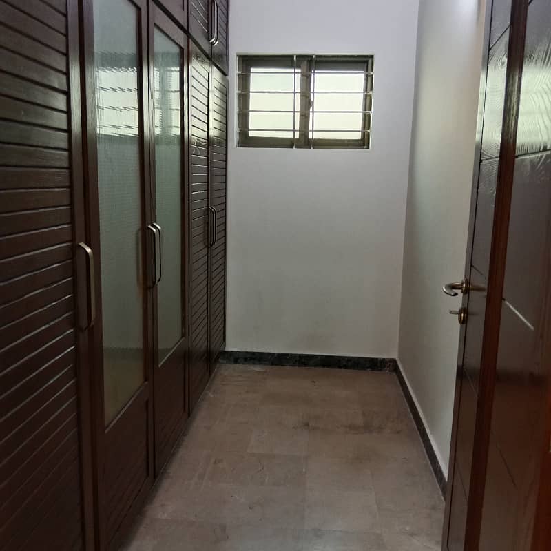 Top Location Kanal Upper Portion Available For Rent in Defence Phase 5 1