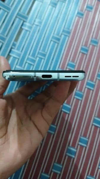 ONE PLUS 8T NON PTA COUNTRY LOCK 12GB RAM 256GB MEMORY URGENT SELL 4