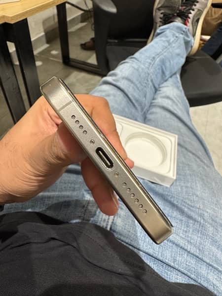 iPhone 15 Pro Max LLA Factory Unlocked Natural Titanium 2