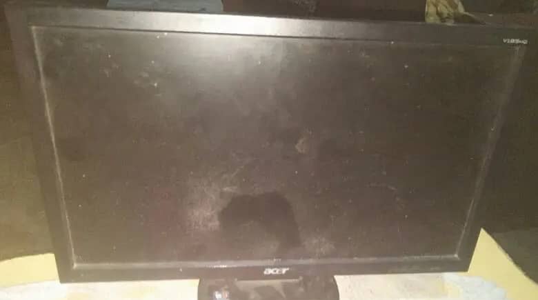 acer 20 inch LCD 2