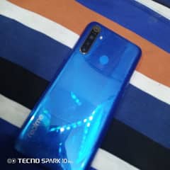 Realme 5       4/64